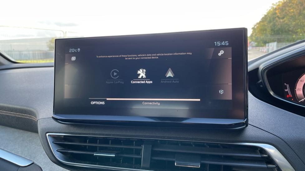 Apple CarPlay/Android Auto