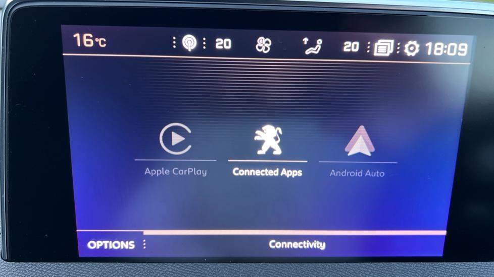 Apple Car Play & Android Auto