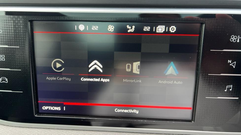 Apple Car Play & Android Auto