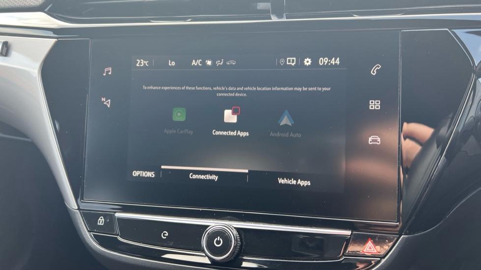 Apple Car Play & Android Auto