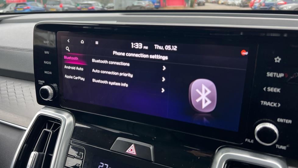 Apple Car Play & Android Auto