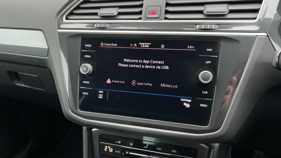 Apple Car Play & Android Auto