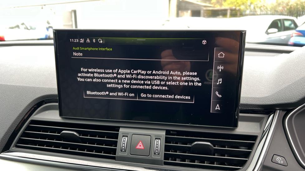 Apple Car Play & Android Auto