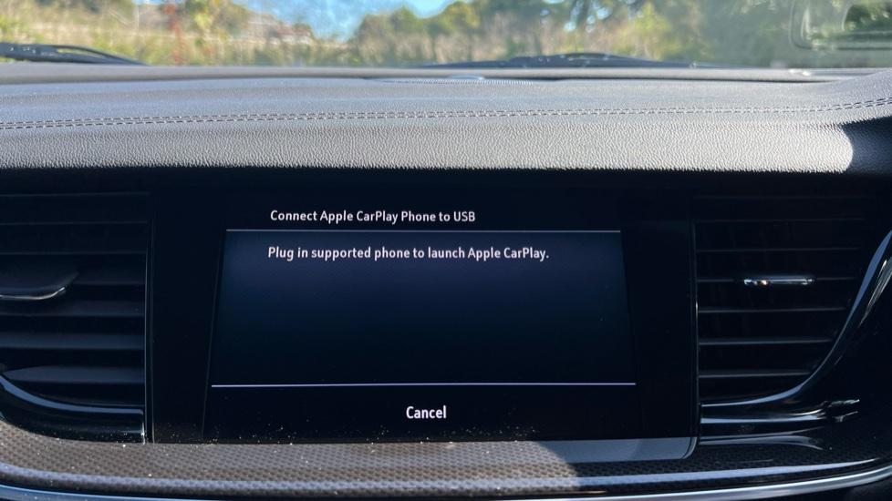 Apple Car Play