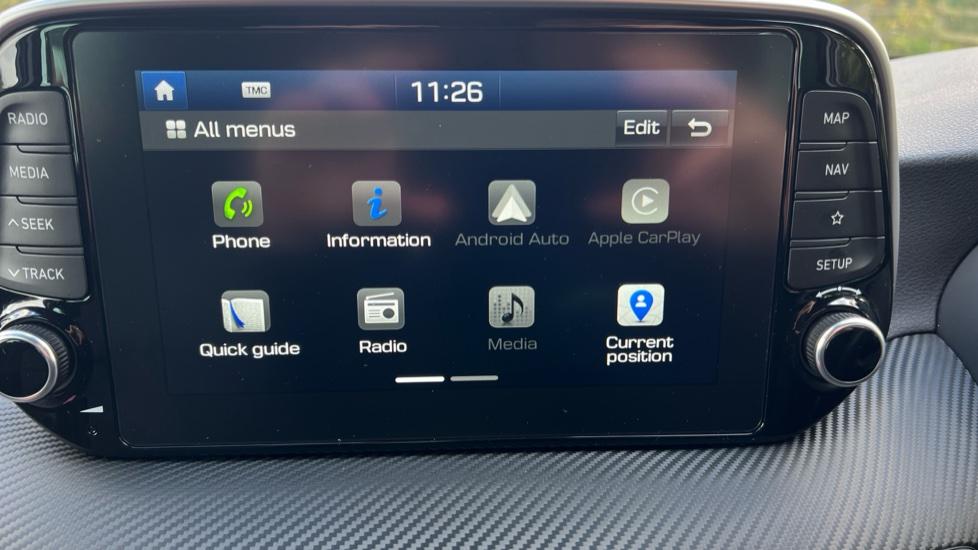 Apple Car Play & Android Auto