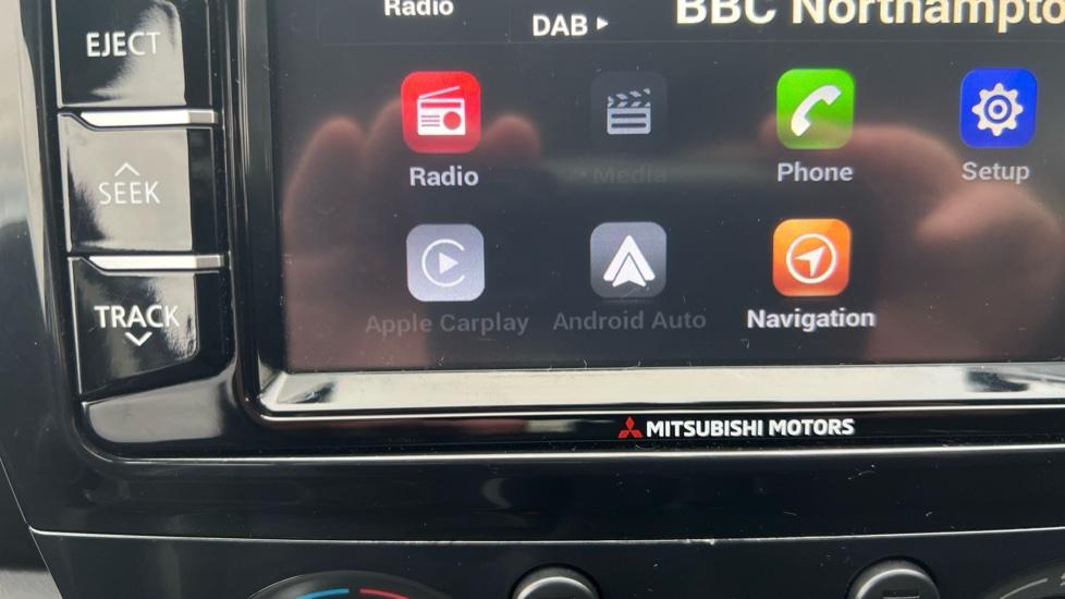 Apple Car Play & Android Auto