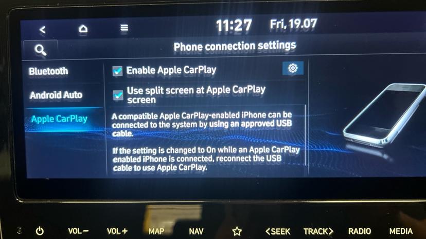 Apple Car Play & Android Auto