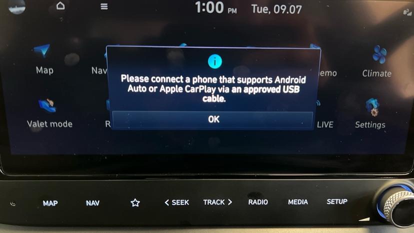 Apple Car Play & Android Auto