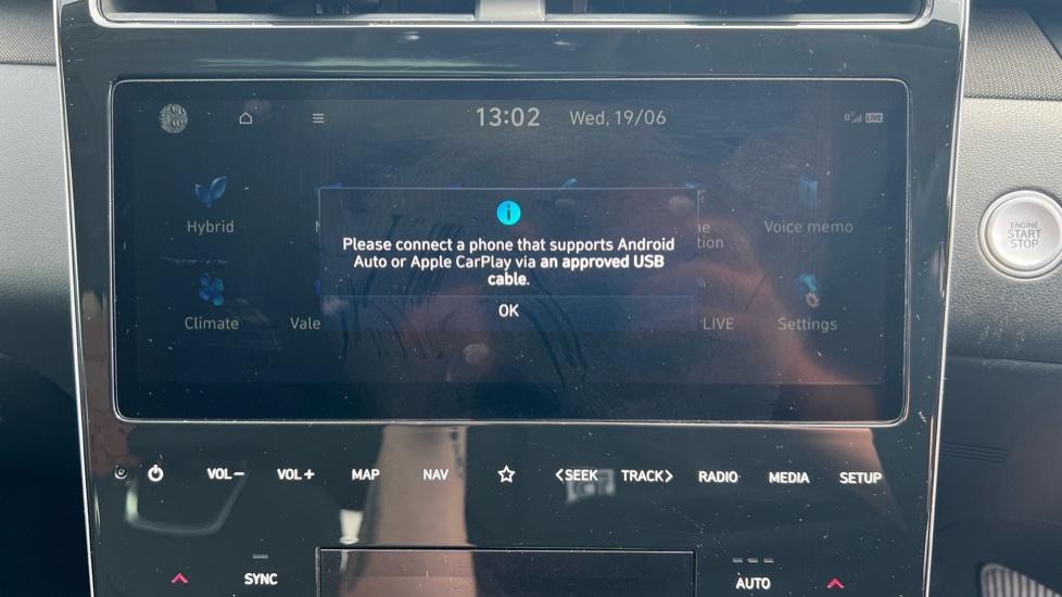 Apple Car Play & Android Auto