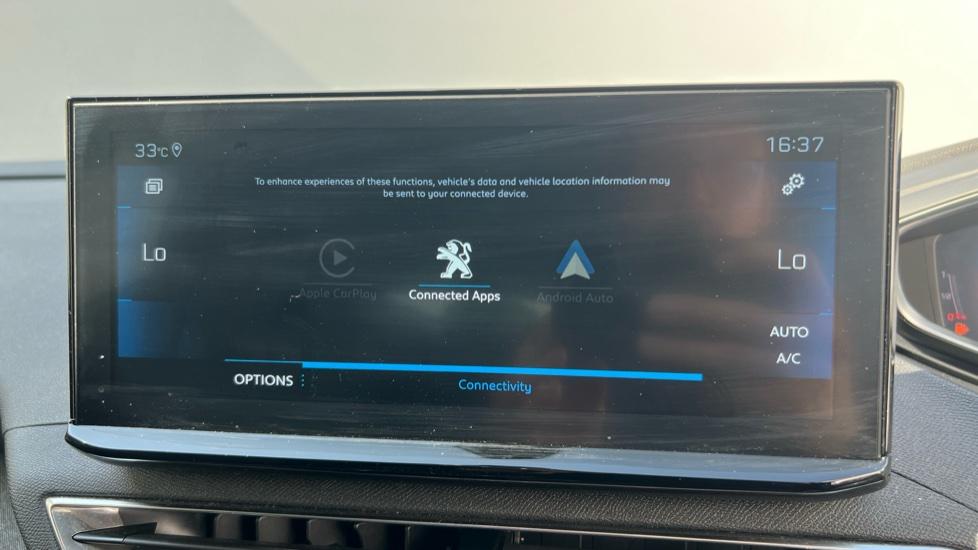 Apple Car Play & Android Auto