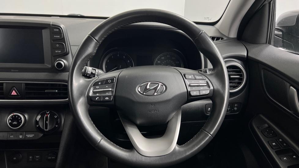 Multifunction steering wheel 