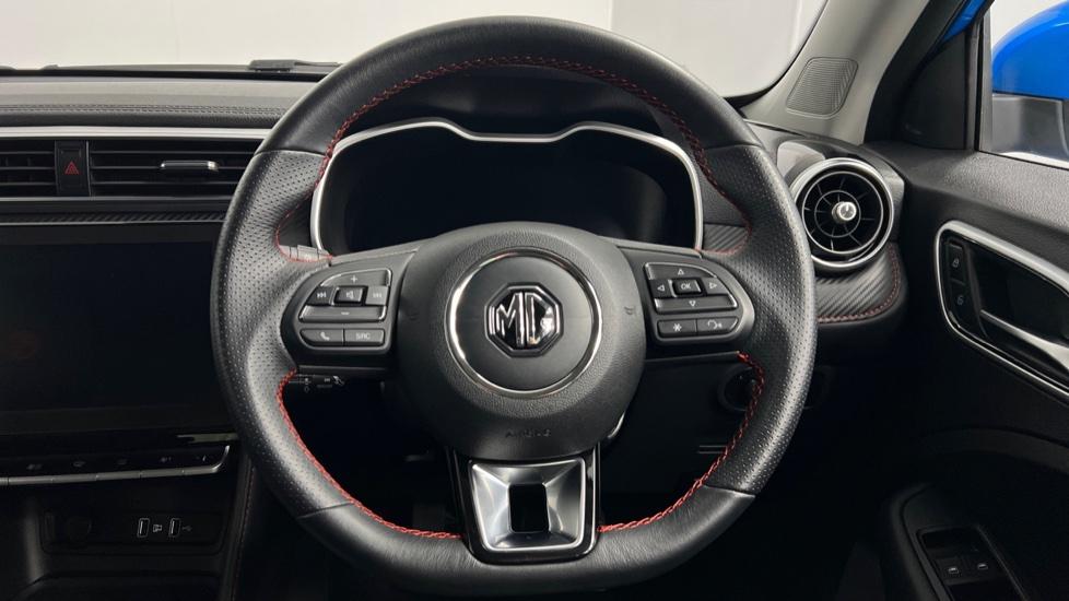 Multifunction steering wheel 