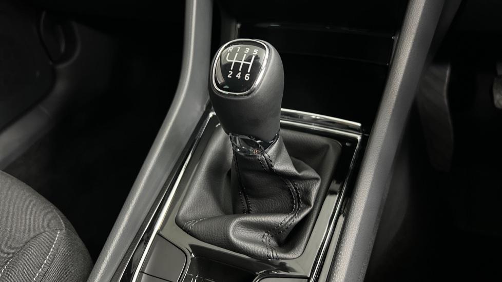 Manual transmission 