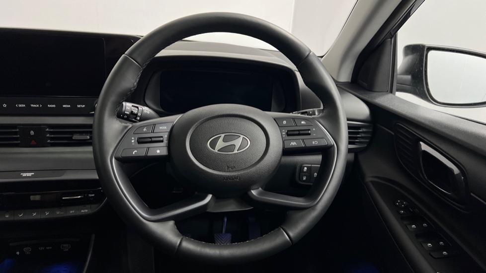 Multifunction steering wheel 