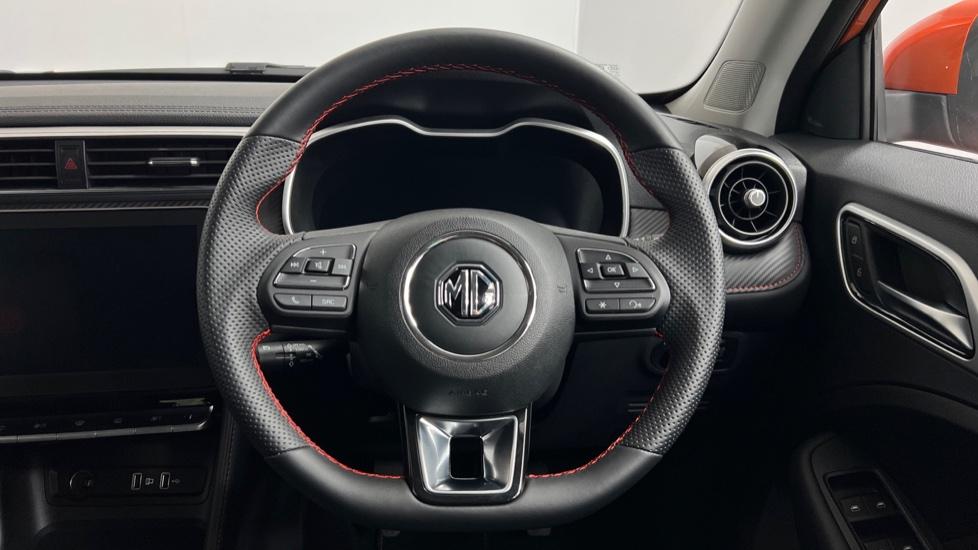 Multifunction steering wheel 