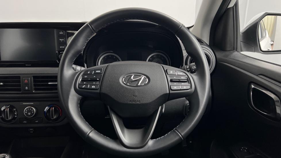 Multifunction steering wheel 