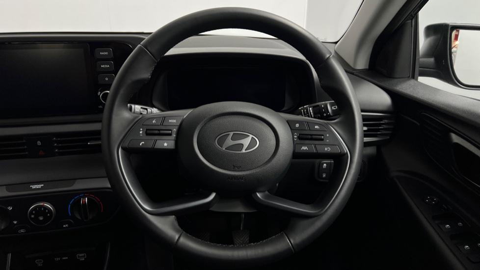 Multifunction steering wheel 