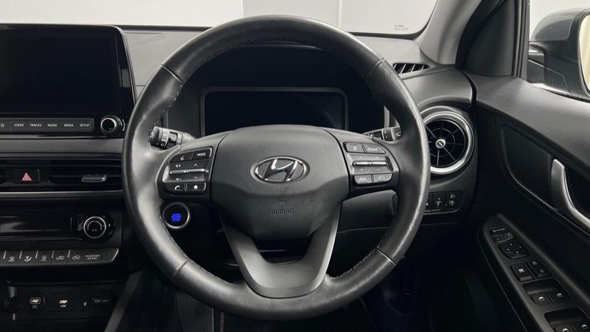 Multifunction steering wheel 