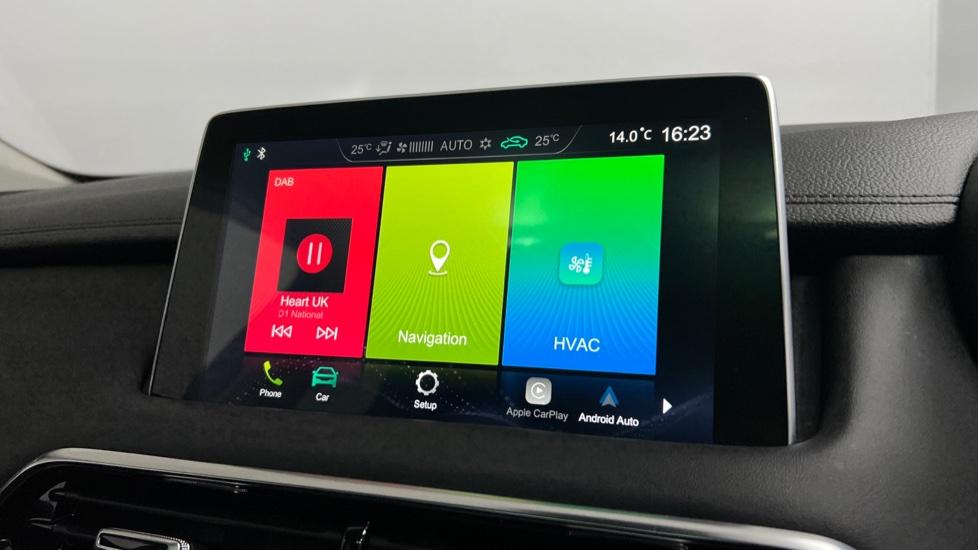 Apple Car Play & Android Auto