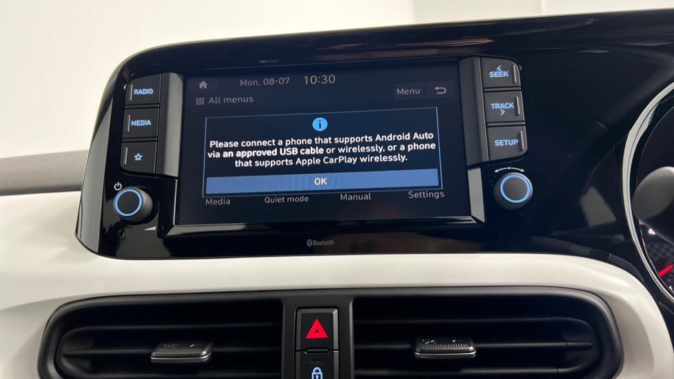 Apple Car Play & Android Auto