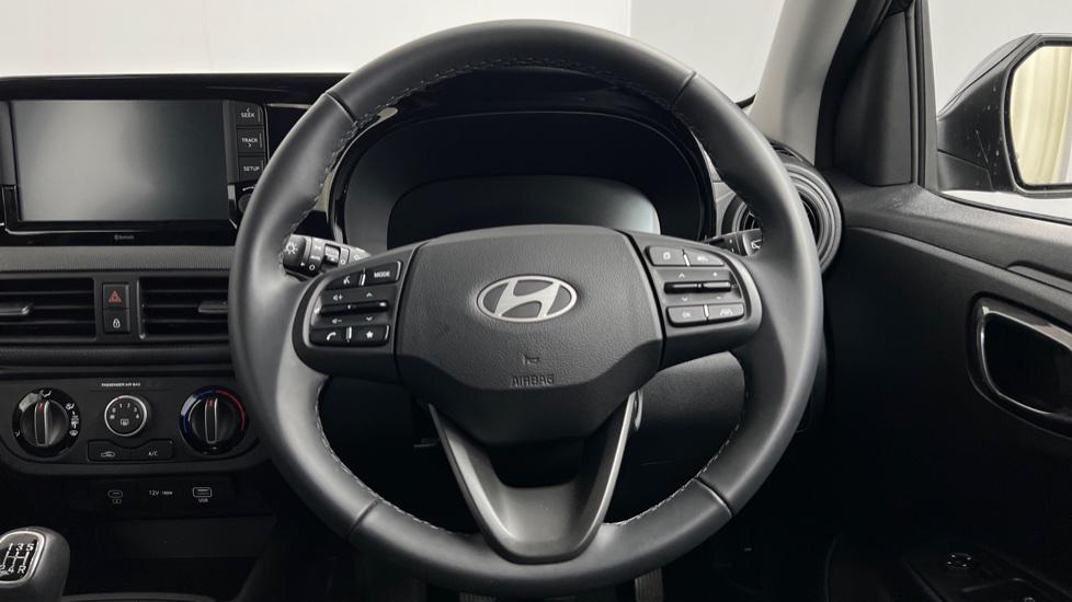 Multifunction steering wheel 