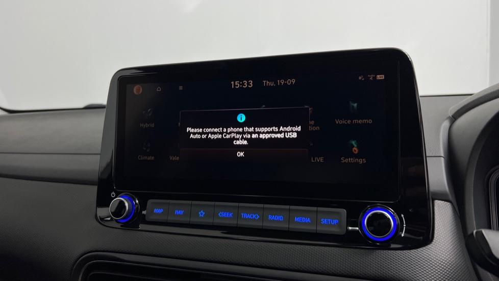 Apple Car Play & Android Auto