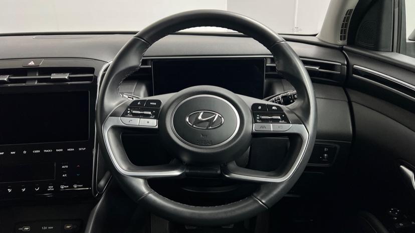 Multifunction steering wheel 