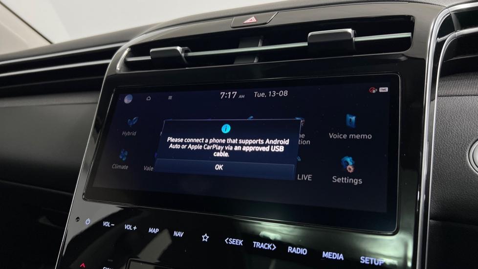 Apple Car Play & Android Auto