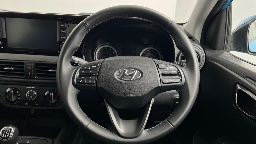 Multifunction steering wheel 