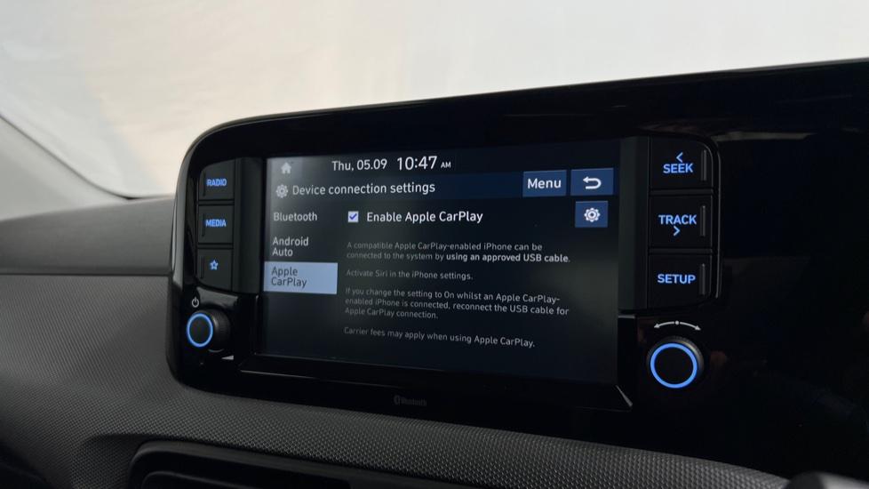 Apple Car Play & Android Auto