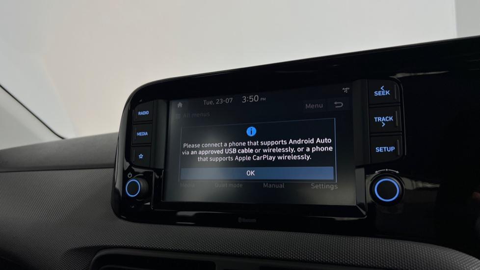 Apple Car Play & Android Auto