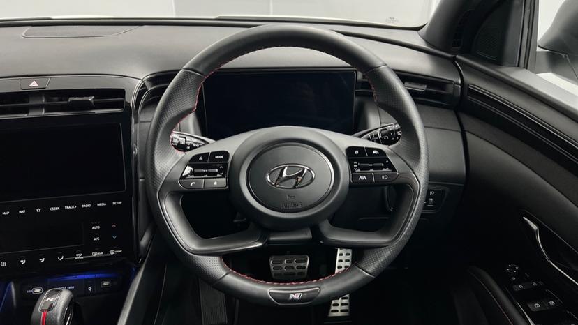 Multifunction steering wheel 