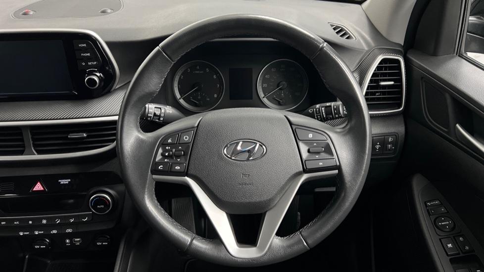 Multifunction steering wheel 