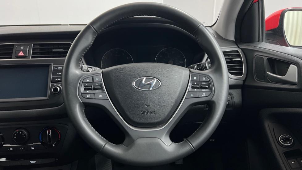 Multifunction steering wheel 