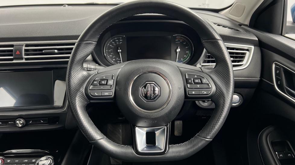 Multifunction steering wheel 