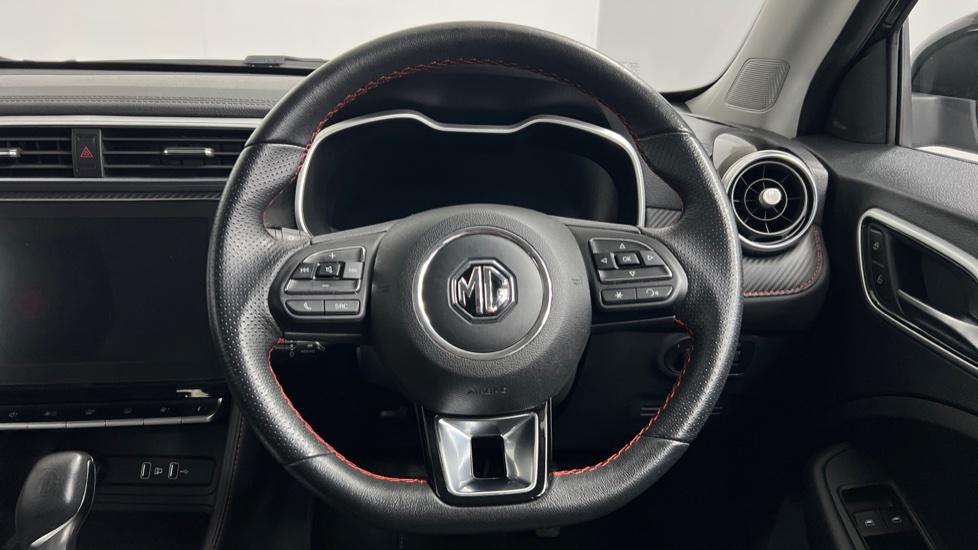 Multifunction steering wheel 