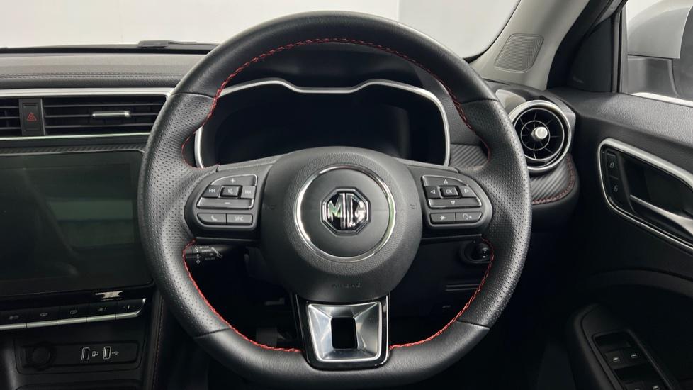 Multifunction steering wheel 