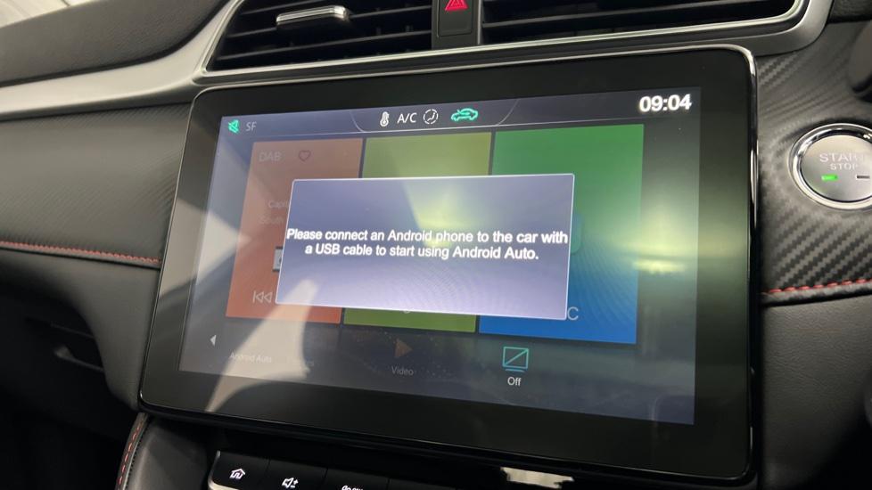 Apple Car Play & Android Auto