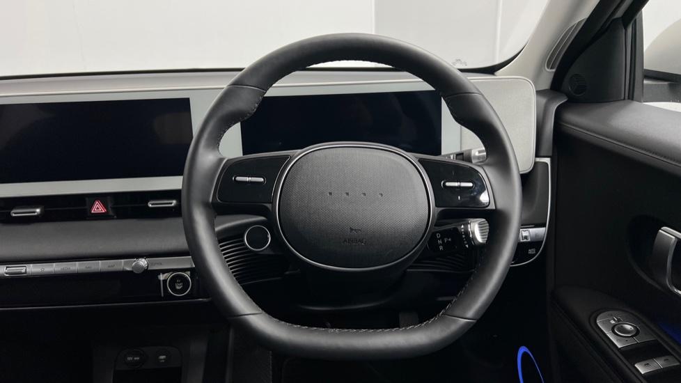 Multifunction steering wheel 