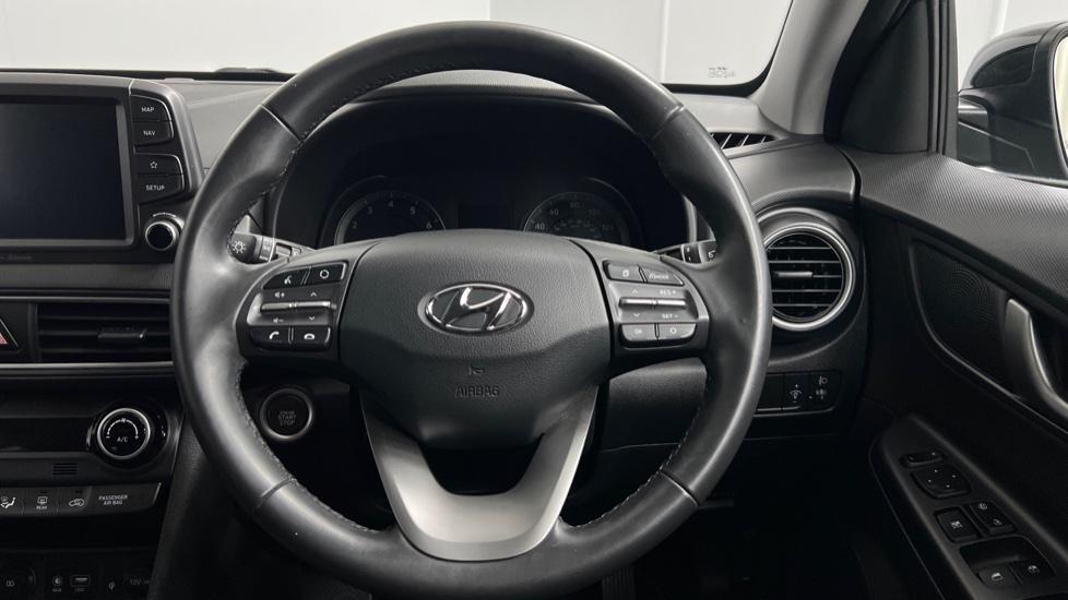 Multifunction steering wheel 