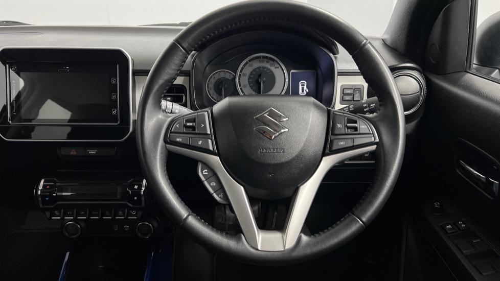 Multifunction steering wheel 