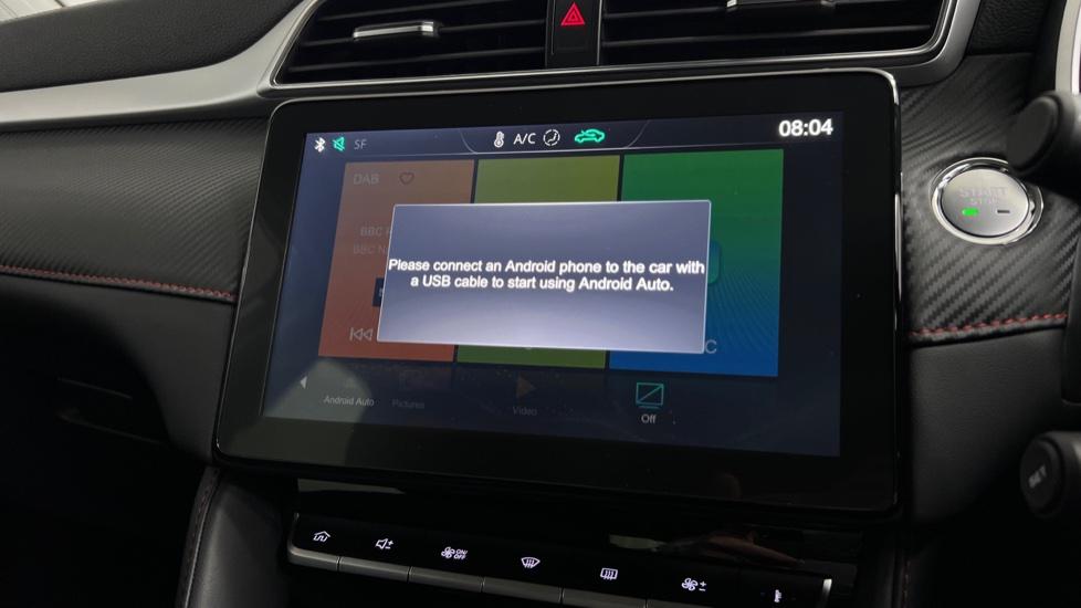 Apple Car Play & Android Auto