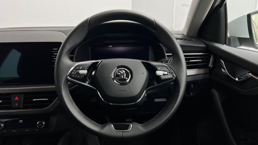 Multifunction steering wheel 