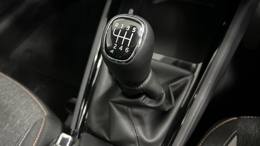 Manual transmission 