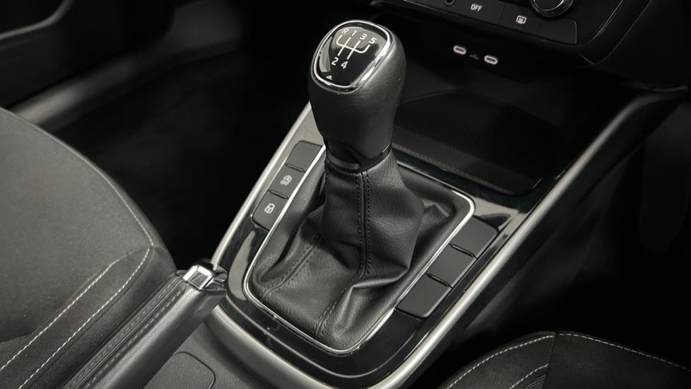 Manual transmission 