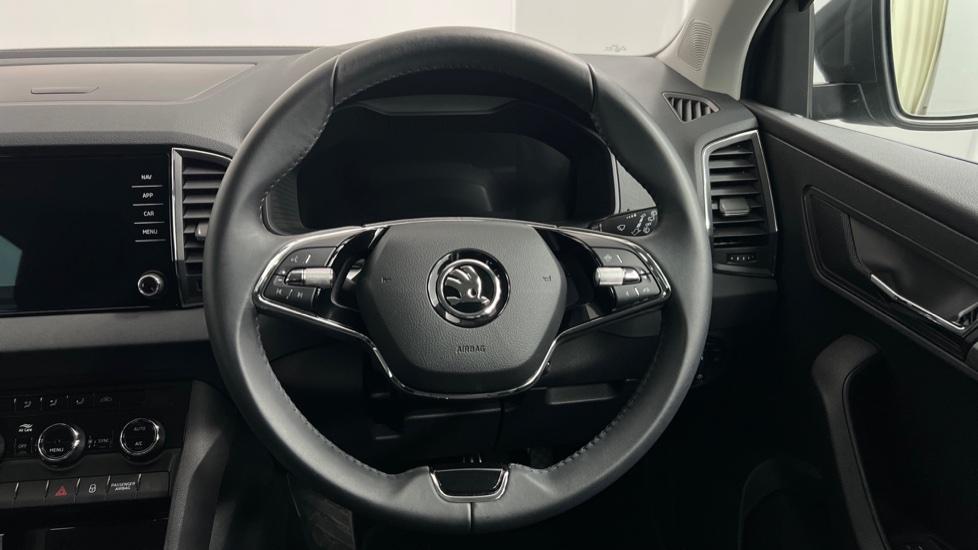 Multifunction steering wheel 