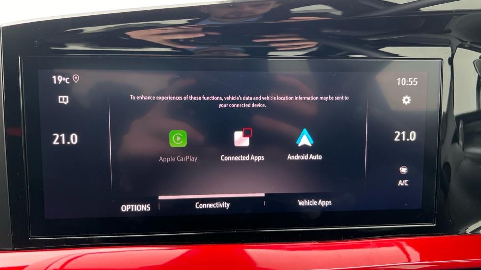 Apple Car Play & Android Auto