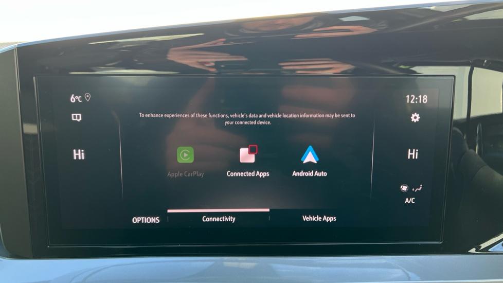 Apple Car Play & Android Auto