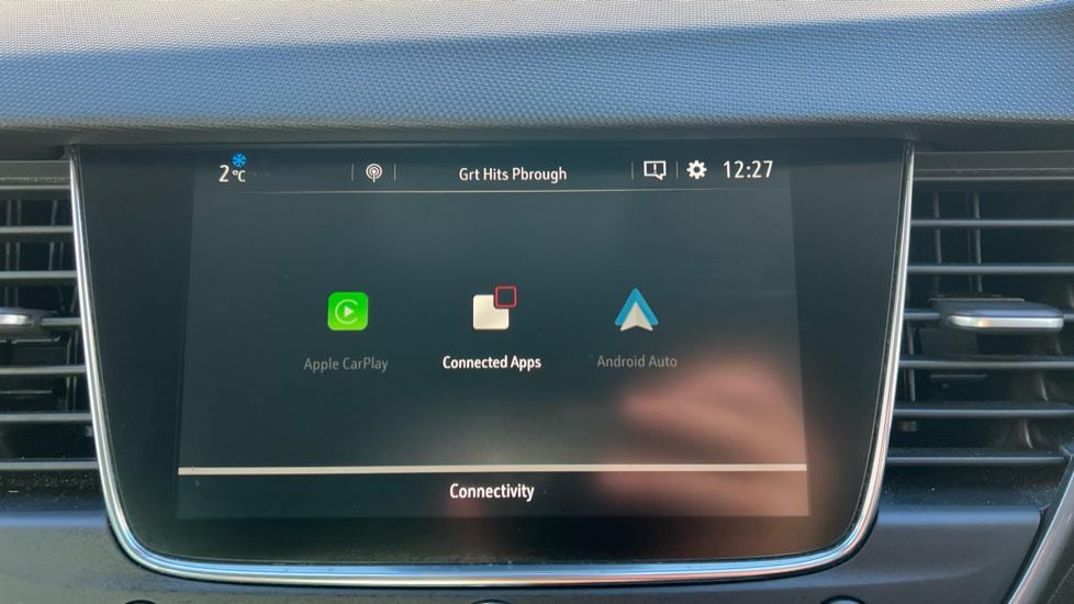 Apple Car Play & Android Auto