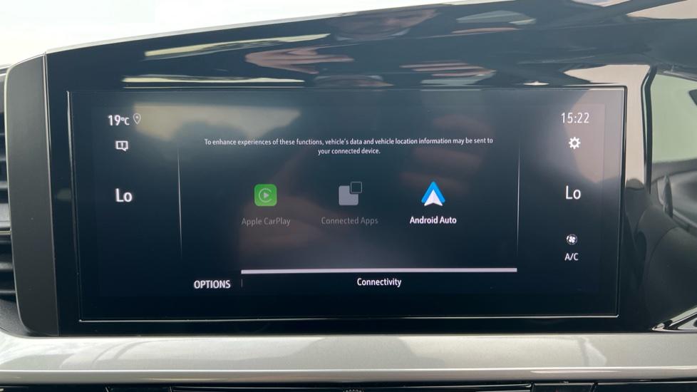 Apple Car Play & Android Auto